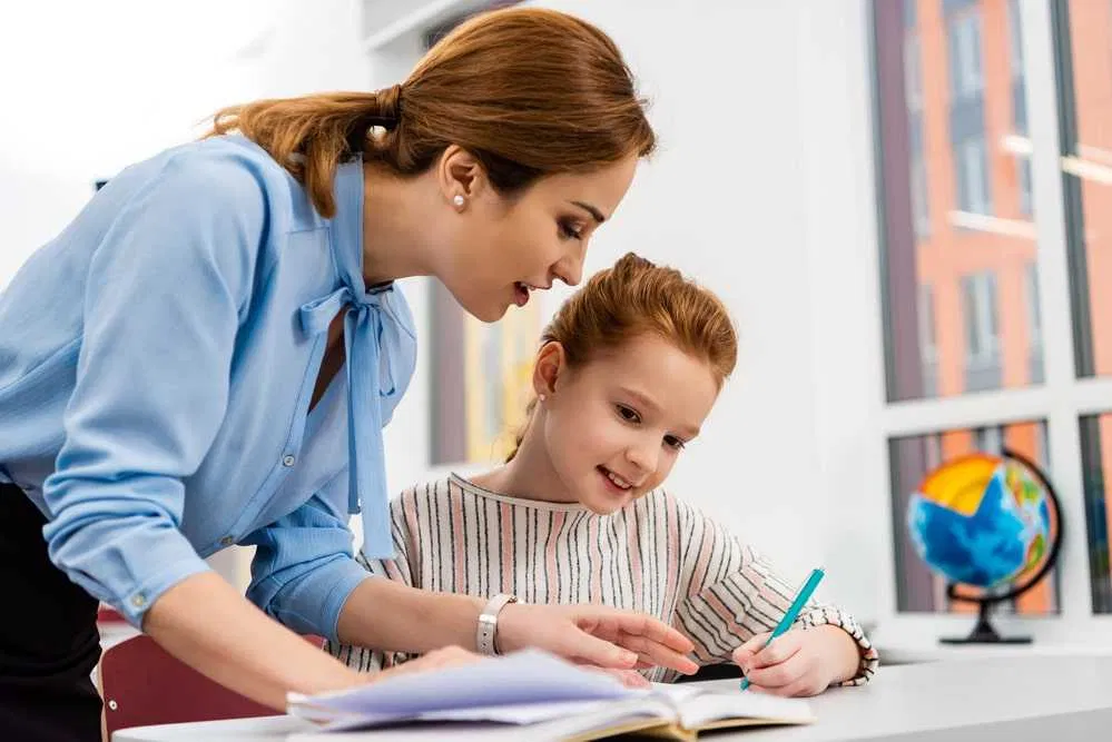 Reliable nanny for schoolchildren from  Vozzir 